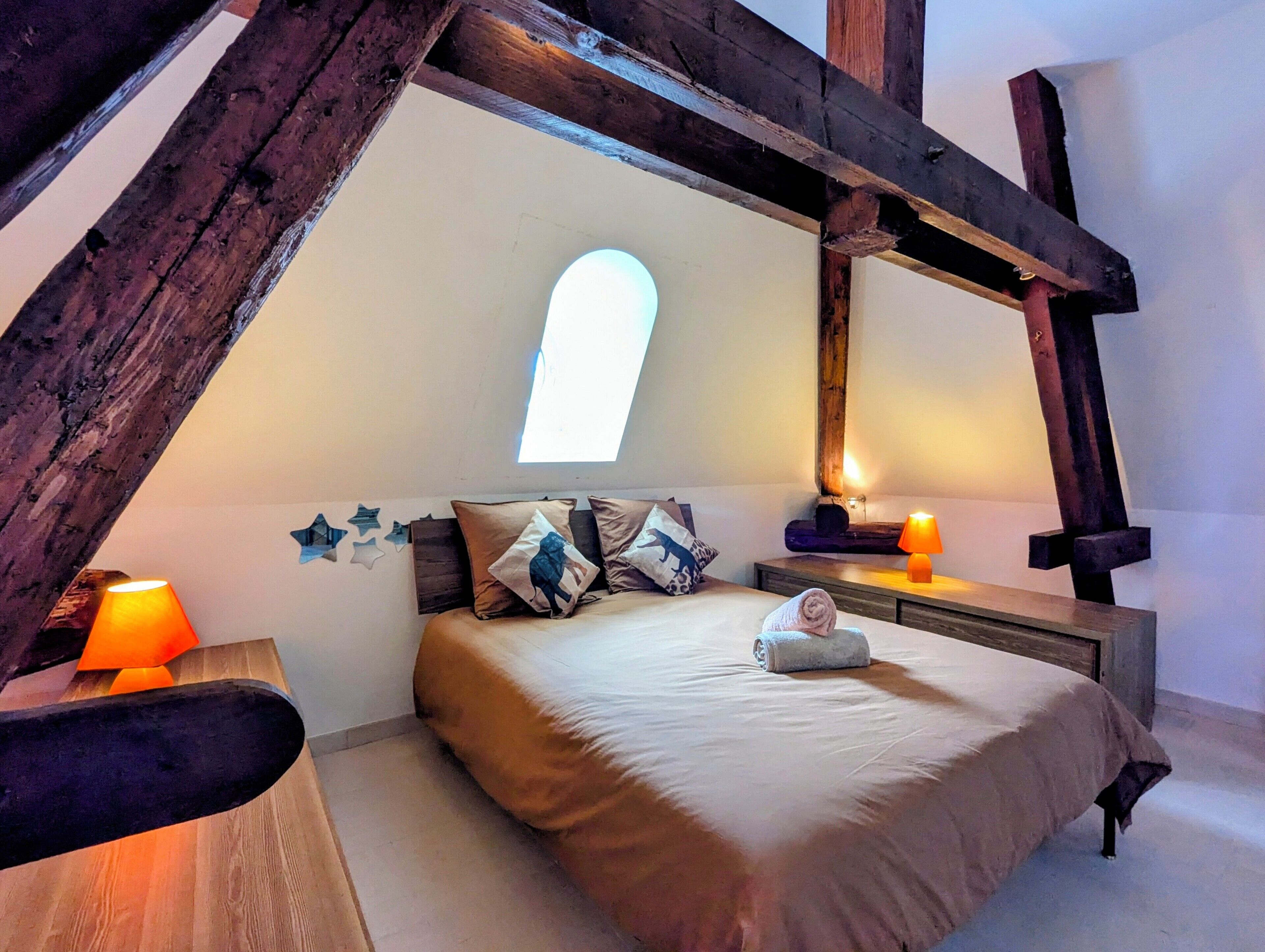 2 slaapkamers, een strijkplank/strijkijzer, wifi, beddengoed