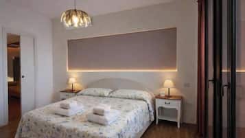 1 bedroom, iron/ironing board, travel cot, free WiFi
