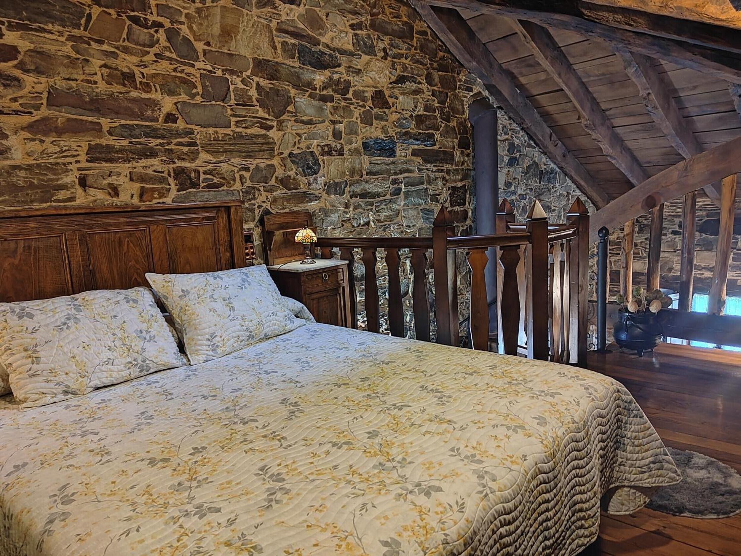1 slaapkamer, een strijkplank/strijkijzer, wifi, beddengoed