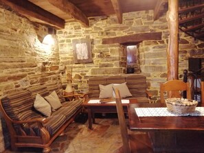 Fernseher, Kamin