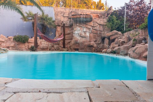 Luxury Villa Near Madrid - Pool, Cinema, Mountain Views & La Pedriza