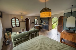Room - Vineyards & Views of the Miño · Ribeira Sacra (Chantada)