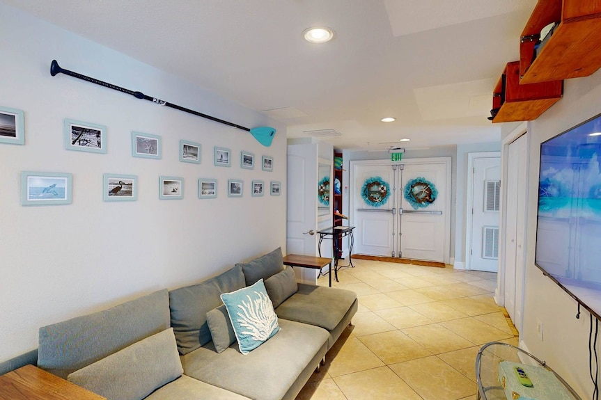 Private Elevator, Spectacular Pool & Marina Views, Steps To Madeira Beach & John's Pass Village - 聖彼得海灘