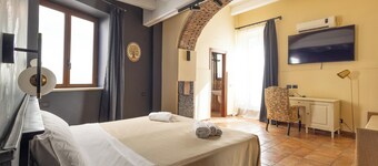Capomulini Boutique Hotel