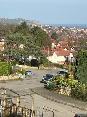 Miscellaneous - BKL Seaview House with panoramic views lawned garden   Children dogs welcome (Colwyn Bay)