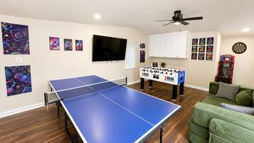 Spielezimmer