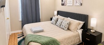 6 King Beds!, Basketball and Pickleball Courts, Game Room, Bar, Pool, FirePit