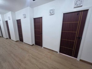 Basic Single Room | Interior - Hotel Backpack   BTS Punnawithi PKK2 (Bangkok)