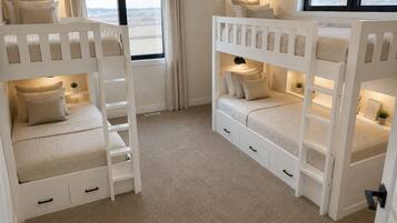 Tabla de planchar con plancha, wifi gratis y ropa de cama