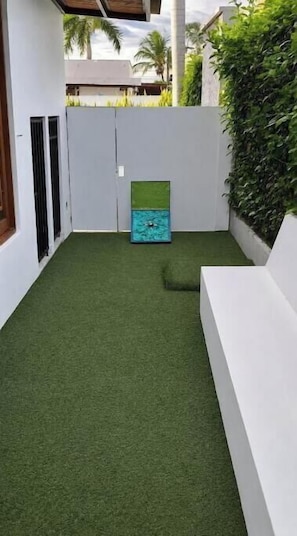 Unclassified image, 2 of 48, button - Luxury Villa | Private Pool, Hot Tub, Game Room, Gym, BBQ (flandes)