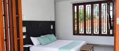 4 bedrooms, Internet, bed sheets