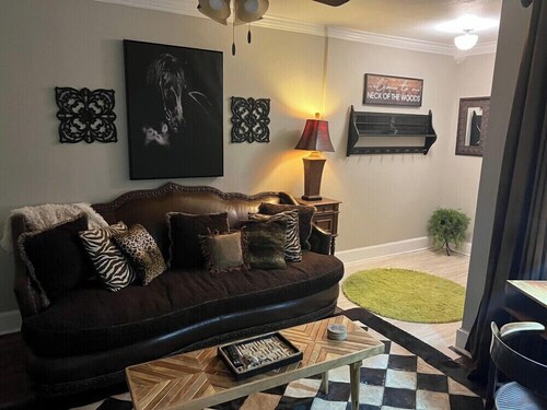 3774 Bertrose Cowtown