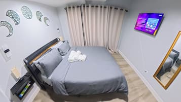 1 bedroom, iron/ironing board, WiFi (free), bed sheets