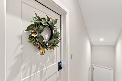 Charming Modern Studio Stay - Walk to Chevy Chase