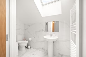 Shower, hair dryer, towels - Hybrid Resi - Mitcham - One-Bedroom Apartment (Mitcham)
