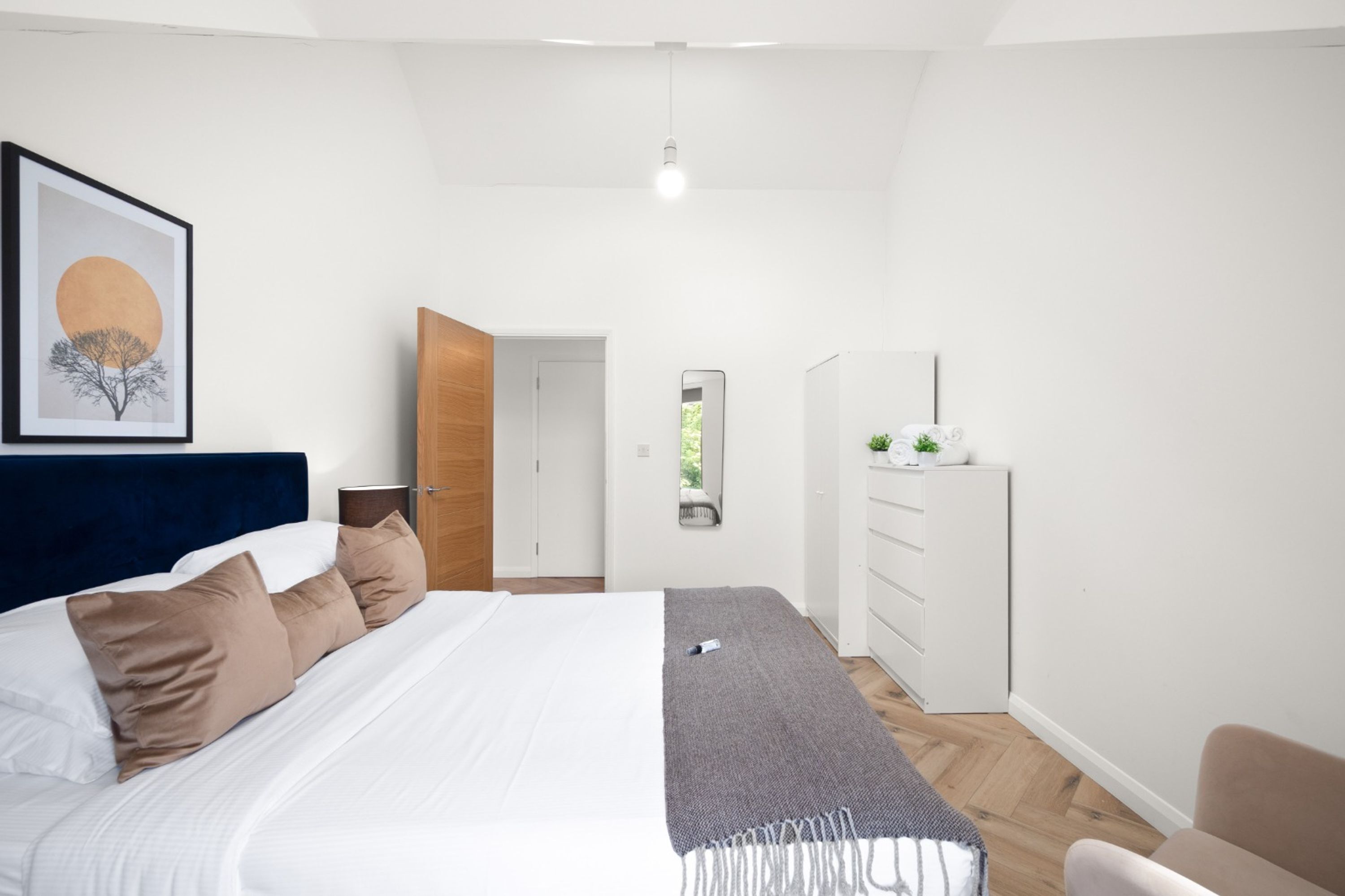 2 bedrooms, desk, iron/ironing board, free WiFi