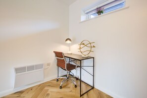 Interior - Hybrid Resi - Mitcham - Three-Bedroom Apartment (Mitcham)