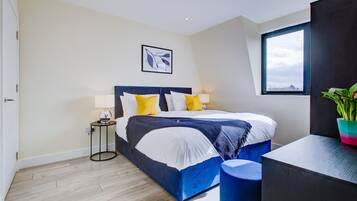 2 bedrooms, desk, iron/ironing board, free WiFi