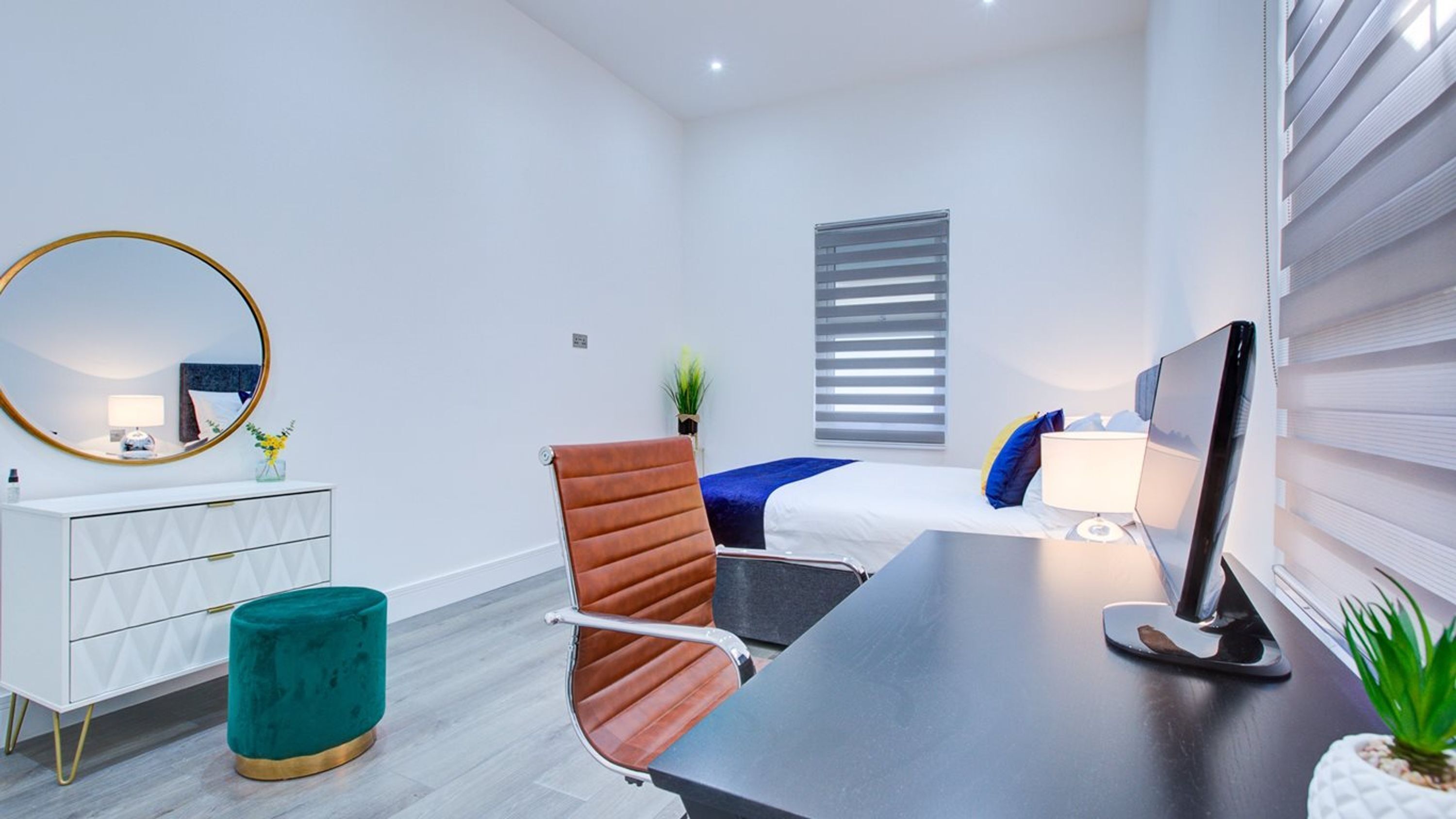 1 bedroom, desk, iron/ironing board, travel cot