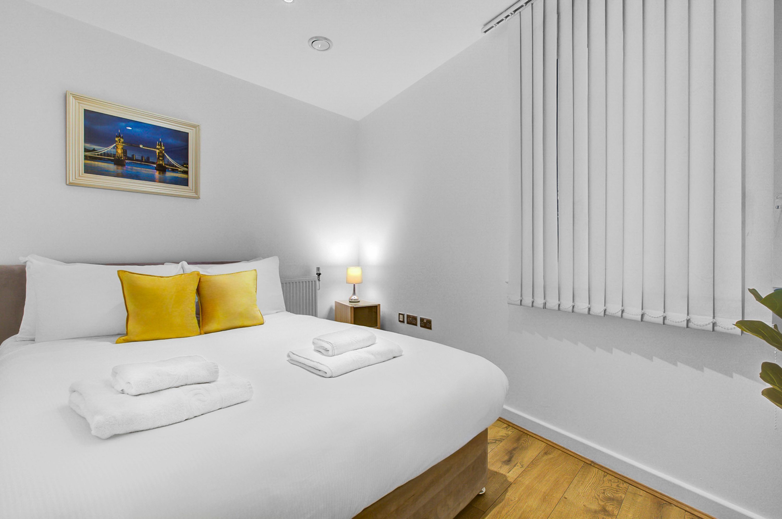 2 bedrooms, desk, iron/ironing board, free WiFi