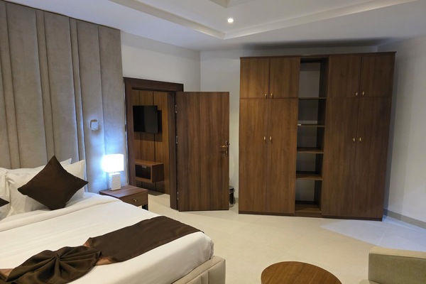 Superior Suite, Balcony, City View | Desk, WiFi (free)