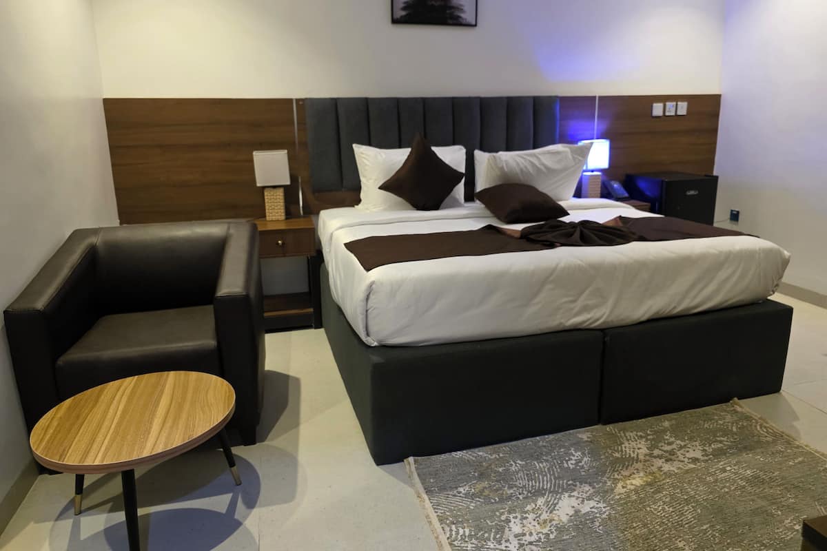Standard Suite