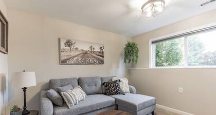 Peaceful 1-bedroom apartment with private entry in charming Snohomish