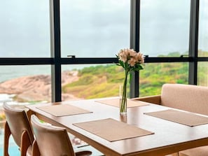 Dining - Blue Sea Hotel Luxury Suite Oceanfront Itapema SC (Itapema)