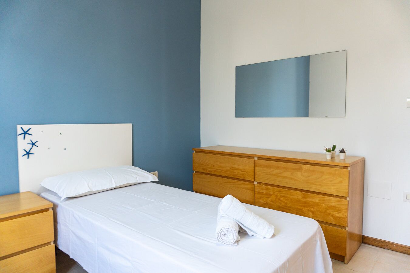 2 chambres, accès au Wi-Fi (inclus), literie fournie