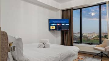 Luxury Penthouse, City View | In-room safe, blackout curtains, soundproofing, iron/ironing board