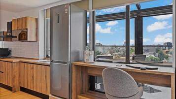 Luxury-Penthouse, Stadtblick | Eigene Küche