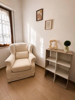 Living area - Camelia House (Pescara)
