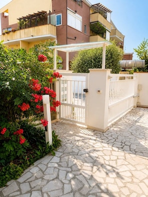 Property grounds - Camelia House (Pescara)