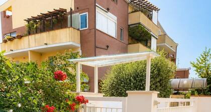 Camelia House