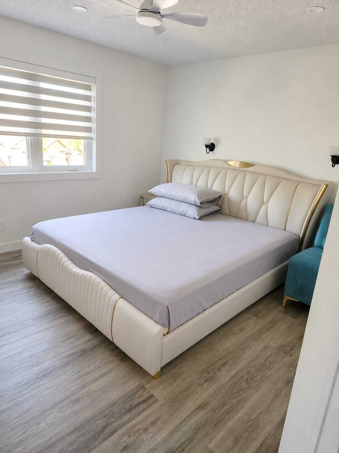 3 habitaciones, tabla de planchar con plancha, wifi y ropa de cama 