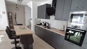 Biệt thự (Villa Bribir - With Heated Pool, Jacu) | Bếp riêng | Tủ lạnh 