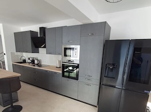 Villa (Villa Bribir - With Heated Pool, Jacu) | Cocina privada | Refrigerador 