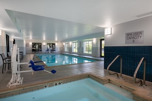 Pool - Studio Suite w/ Jetted Tub | Free Breakfast! (West Des Moines)