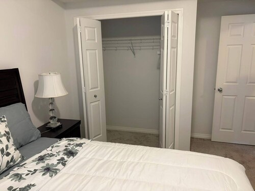 Cozy beautiful 2 beds for pace of mind in great neighborhood in Calgary SE