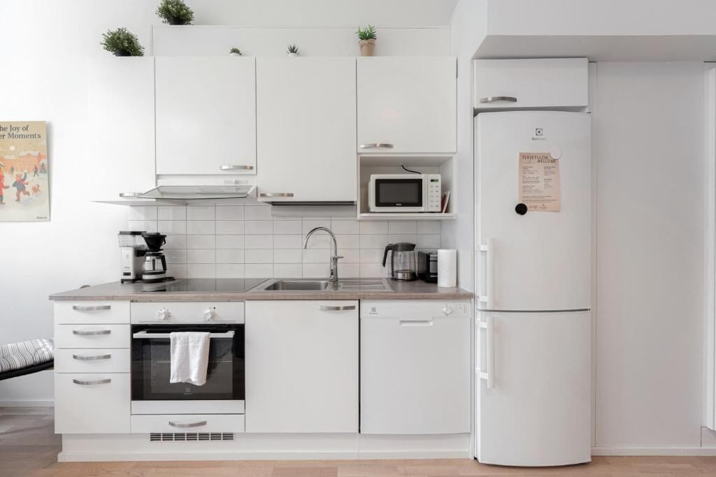 Superior Condo, Courtyard View | Private kitchen | Coffee/tea maker, fridge, microwave, oven
