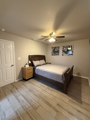 2 bedrooms, Internet, bed sheets