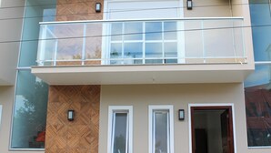 Villa | Perincian bahagian luar
