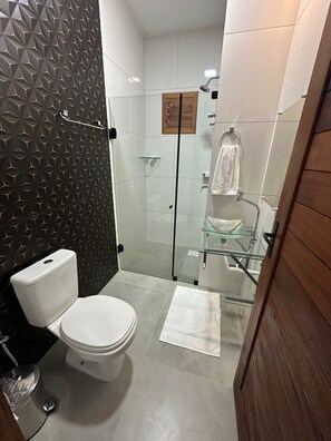 Standard-Doppel- oder -Zweibettzimmer | Badezimmer