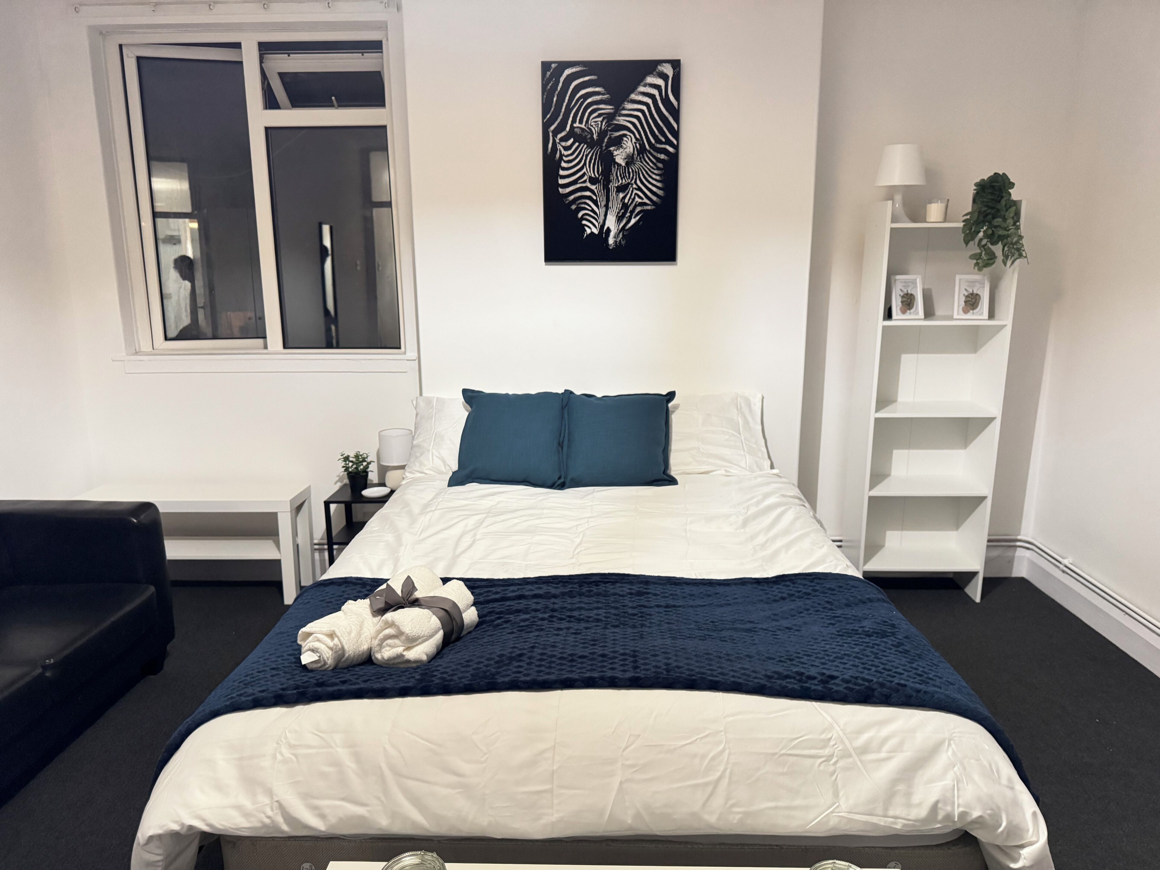 1 chambre, fer et planche à repasser, accès Internet, draps fournis