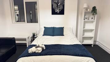 1 bedroom, iron/ironing board, Internet, bed sheets