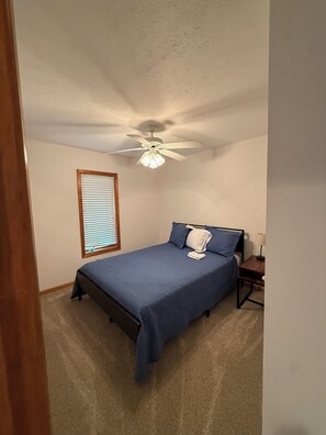 5 Schlafzimmer, Bügeleisen/Bügelbrett, WLAN, Bettwäsche