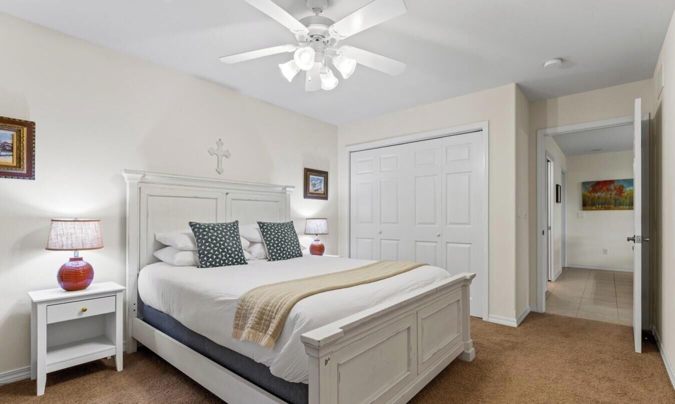 4 chambres, bureau, Wi-Fi, literie fournie