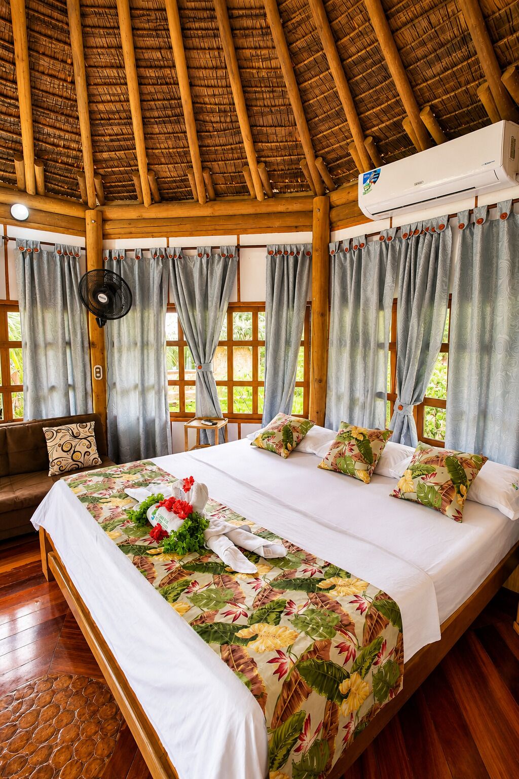 Family Cabin, Lagoon View