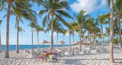 Spacious 3-bedroom condo with AC in adorable Cancun