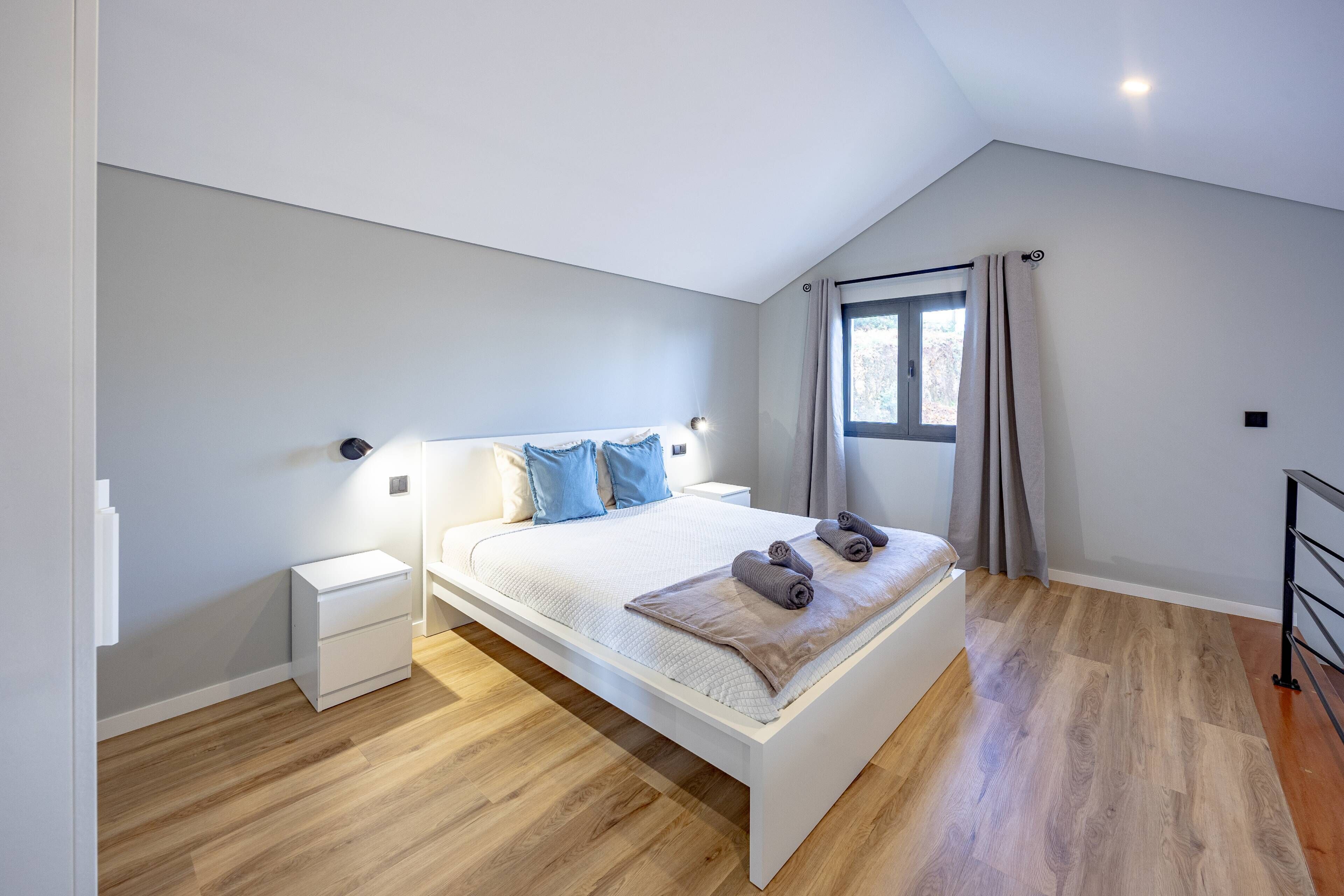 1 bedroom, iron/ironing board, Internet, bed sheets
